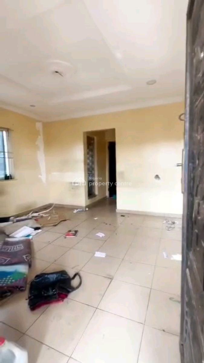 Executive,  Very Decent,  Standard and Nice Miniflat, Shomolu, Lagos, Mini Flat (room and Parlour) for Rent