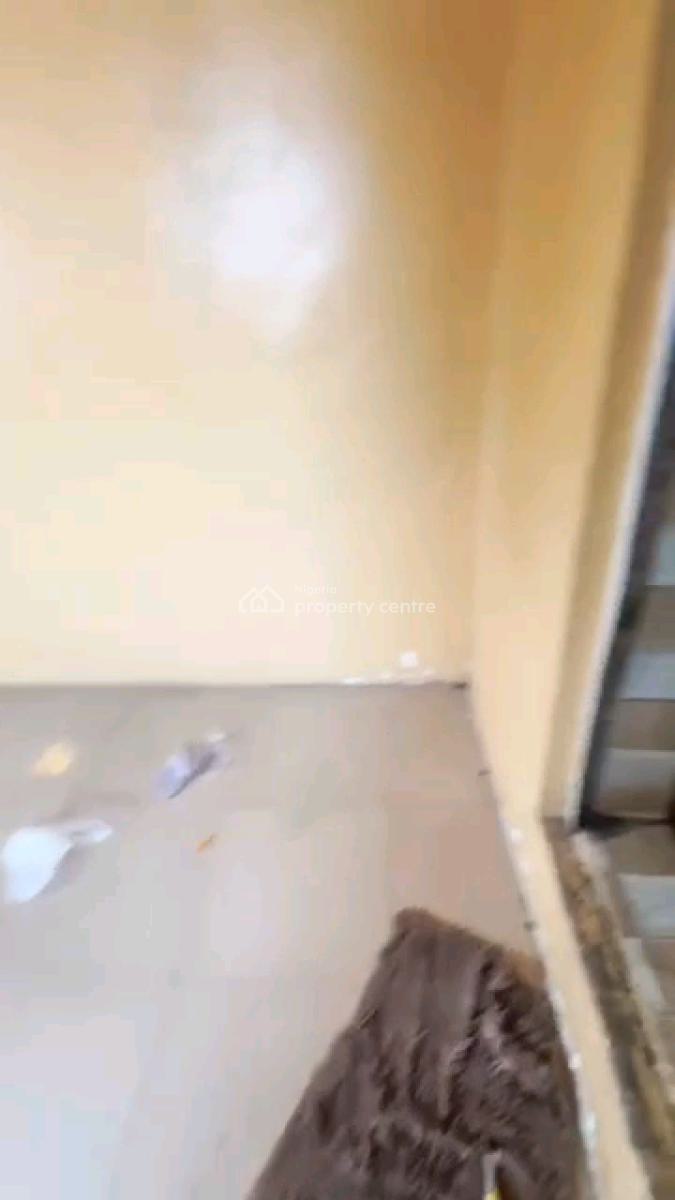 Executive,  Very Decent,  Standard and Nice Miniflat, Shomolu, Lagos, Mini Flat (room and Parlour) for Rent