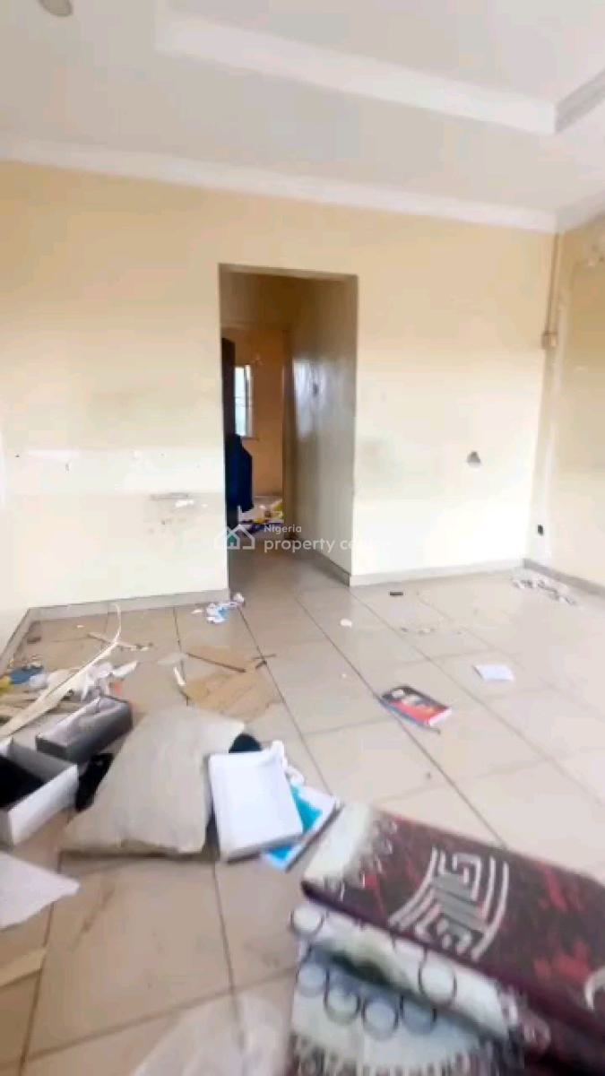 Executive,  Very Decent,  Standard and Nice Miniflat, Shomolu, Lagos, Mini Flat (room and Parlour) for Rent