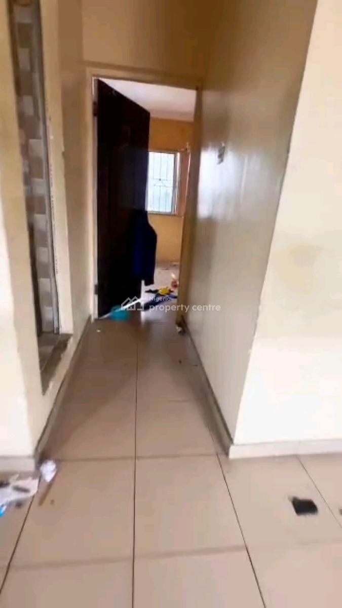 Executive,  Very Decent,  Standard and Nice Miniflat, Shomolu, Lagos, Mini Flat (room and Parlour) for Rent
