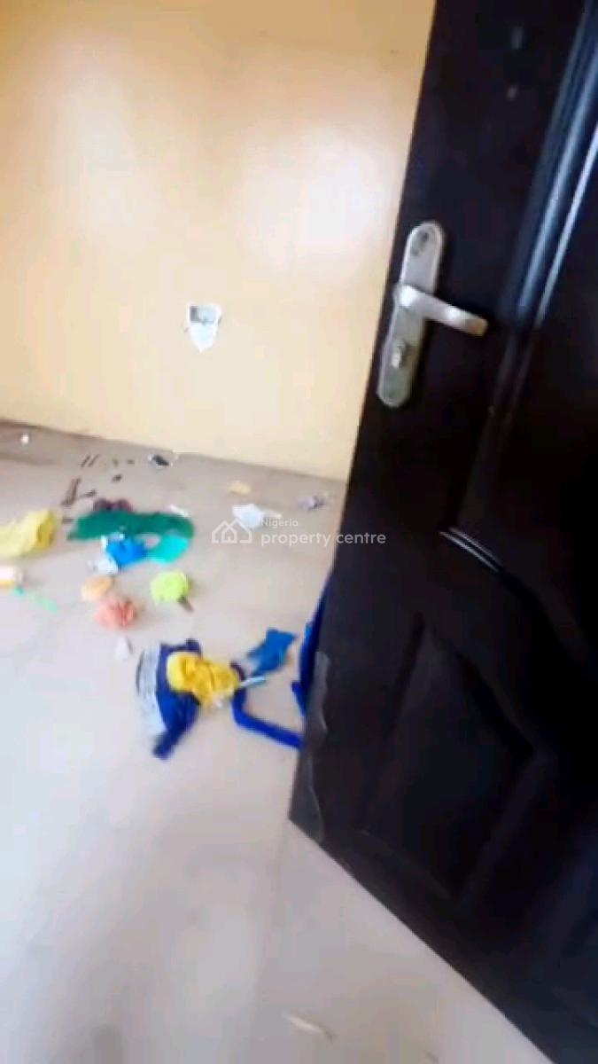 Executive,  Very Decent,  Standard and Nice Miniflat, Shomolu, Lagos, Mini Flat (room and Parlour) for Rent