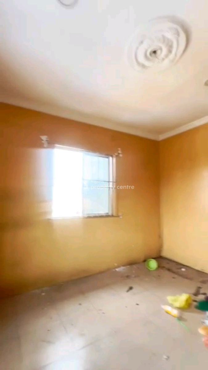 Executive,  Very Decent,  Standard and Nice Miniflat, Shomolu, Lagos, Mini Flat (room and Parlour) for Rent
