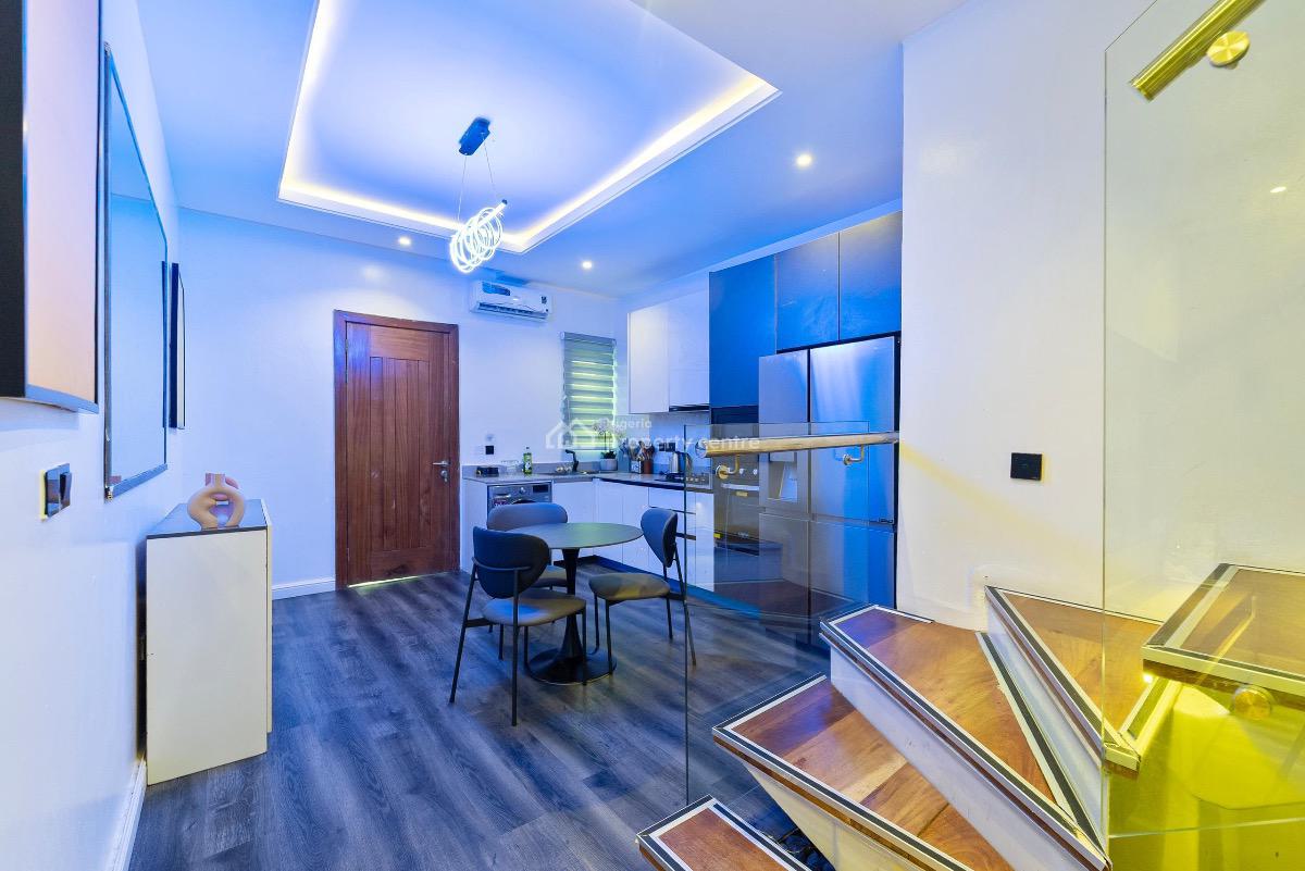Lovely 2-bedroom Smart Maisonette Apartment with Ps5, Pool & Snooker, Off Freedom Way, Lekki Phase 1, Lekki, Lagos, House Short Let