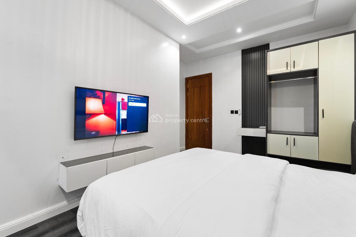 Lovely 2-bedroom Smart Maisonette Apartment with Ps5, Pool & Snooker, Off Freedom Way, Lekki Phase 1, Lekki, Lagos, House Short Let