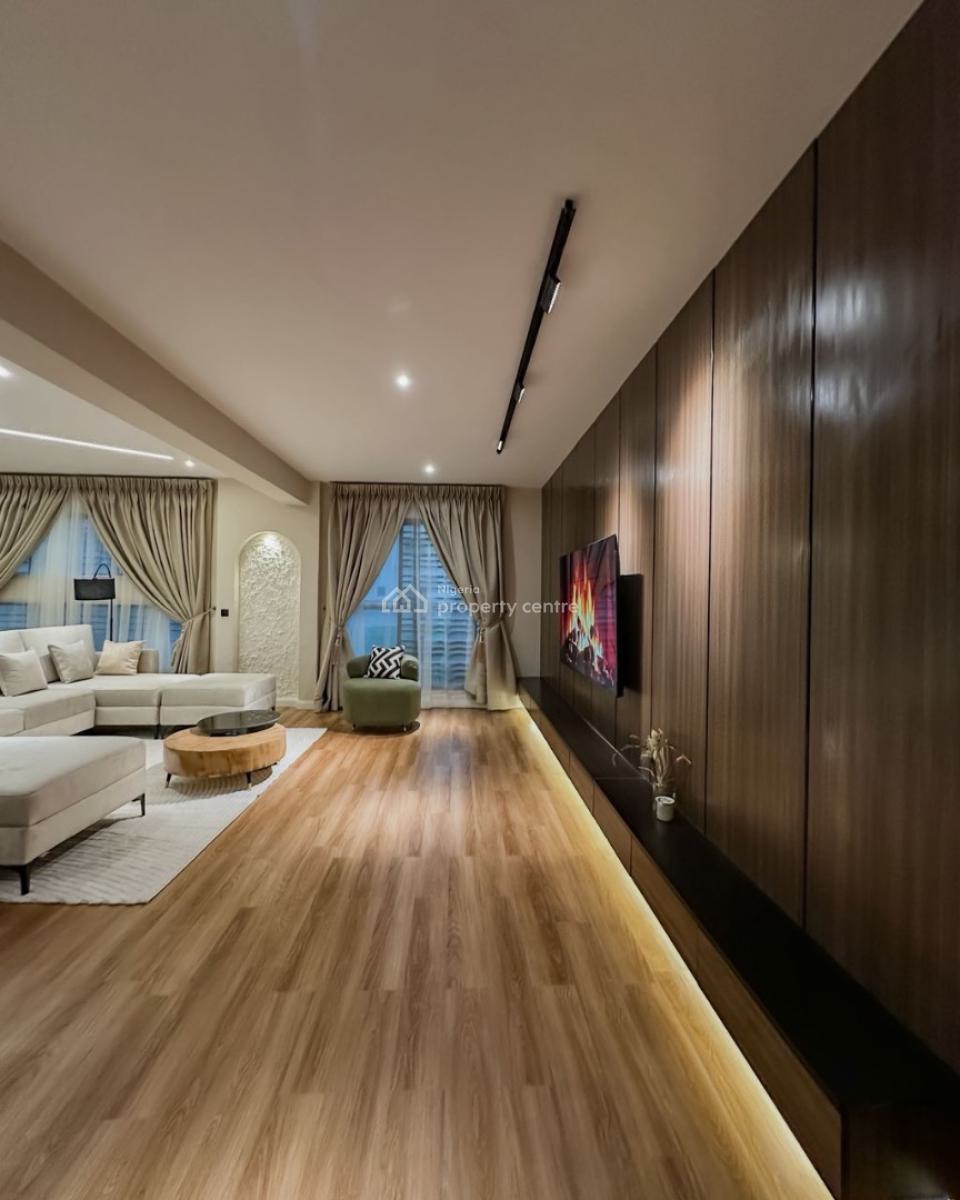 Spacious Stunning 3 Bedroom Apartment in a Secured Estate, Lekki, Lagos, House Short Let