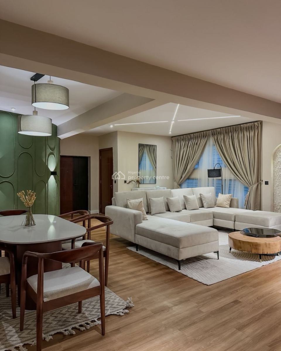 Spacious Stunning 3 Bedroom Apartment in a Secured Estate, Lekki, Lagos, House Short Let