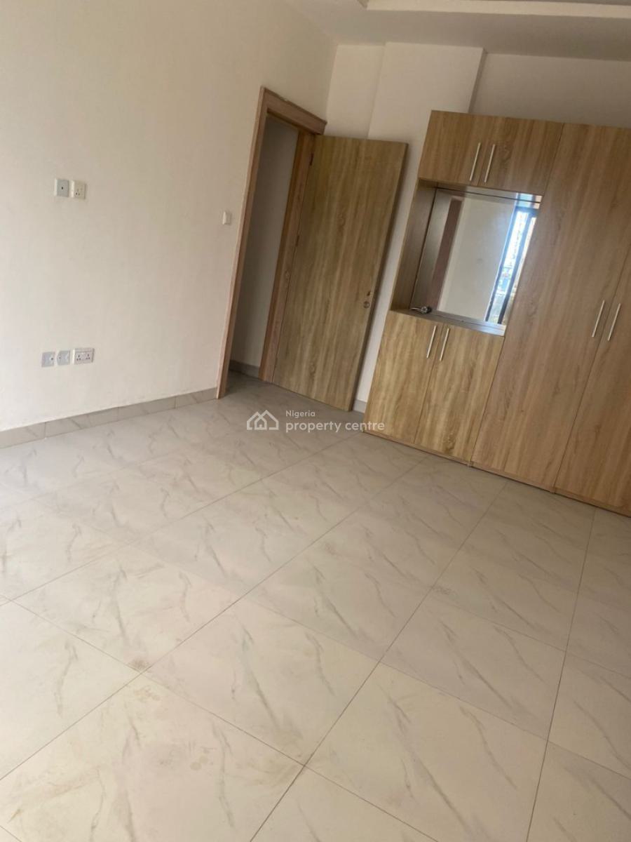 Exquisitely and Fully Serviced 2 Bedroom Apartment with Pool & Gym, Lekki Phase 1, Lekki, Lagos, Flat / Apartment for Rent