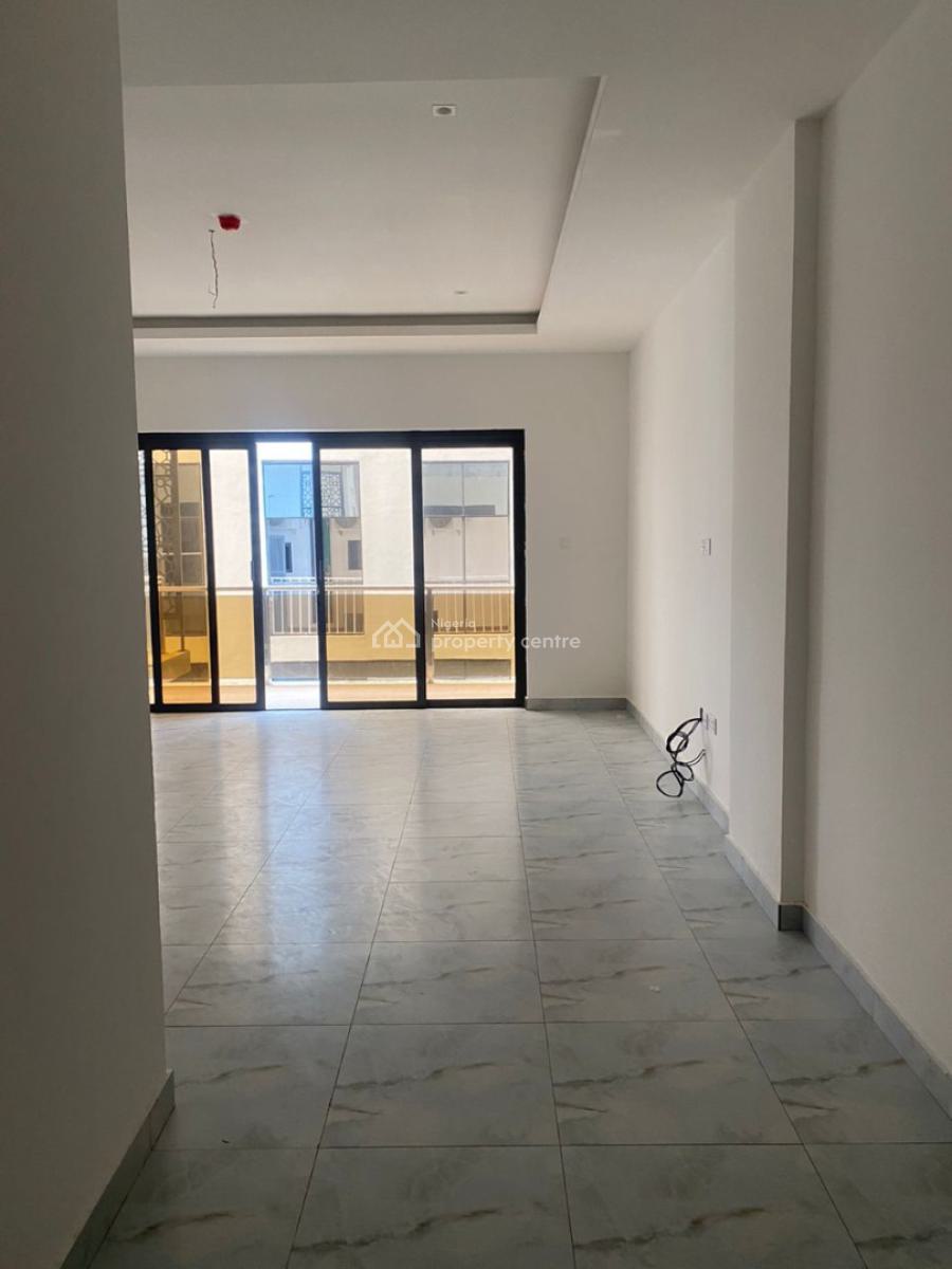 Exquisitely and Fully Serviced 2 Bedroom Apartment with Pool & Gym, Lekki Phase 1, Lekki, Lagos, Flat / Apartment for Rent