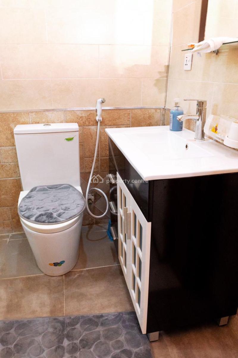 Cozy 3 Bedroom Duplex in The Heart of Allen, Ikeja, Allen, Ikeja, Lagos, House Short Let
