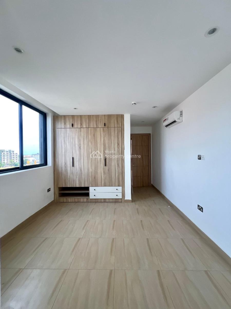 Spacious & Sophisticated 2bed Apartment with a Bq Bq, Victoria Island (vi), Lagos, Block of Flats for Sale