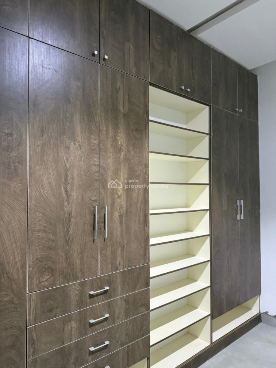 Luxury 3 Bedroom Flat, Guzape District, Abuja, Flat / Apartment for Sale