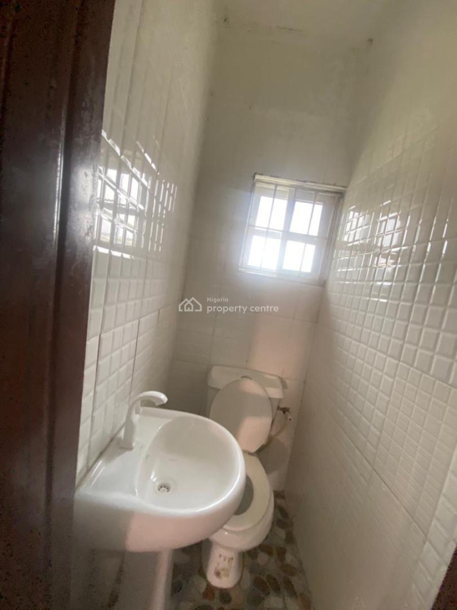 Sharp 2 Bedroom Apartment Upstairs in an Access Controlled Estate, Sangotedo, Ajah, Lagos, Flat / Apartment for Rent
