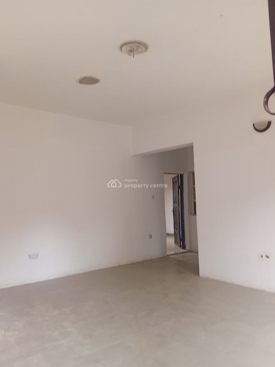 Standard 2 Bedroom Apartment, 16 Goodluck Street, Royal Palmwill Estate, Badore, Ajah, Lagos, Flat / Apartment for Rent