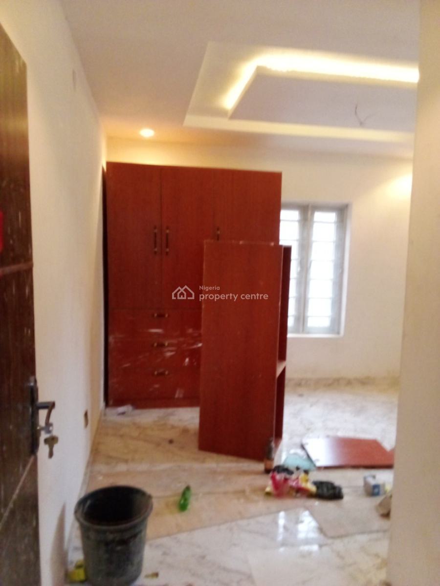 2 Bedroom Flat, Omole Phase 2, Ikeja, Lagos, Flat / Apartment for Rent