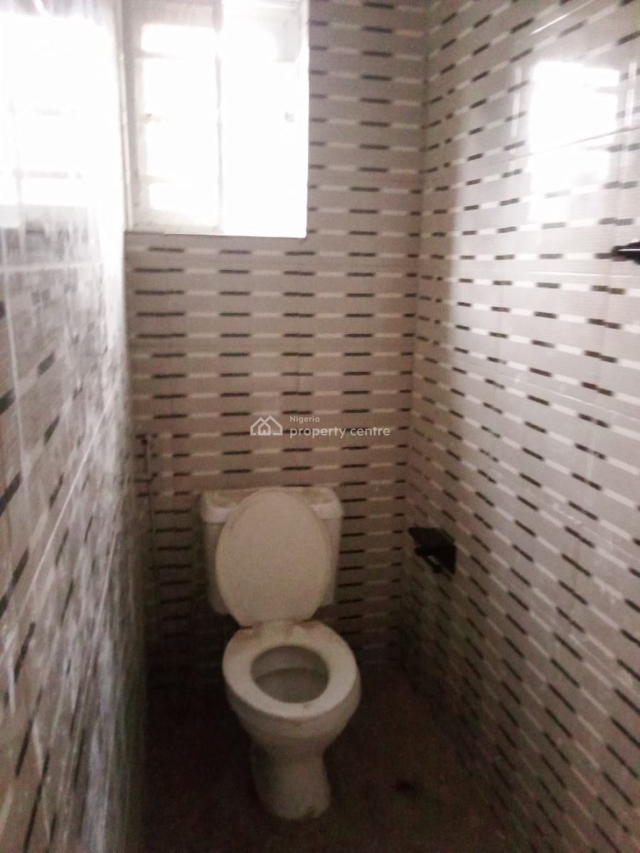 2 Bedroom Flat, Omole Phase 2, Ikeja, Lagos, Flat / Apartment for Rent