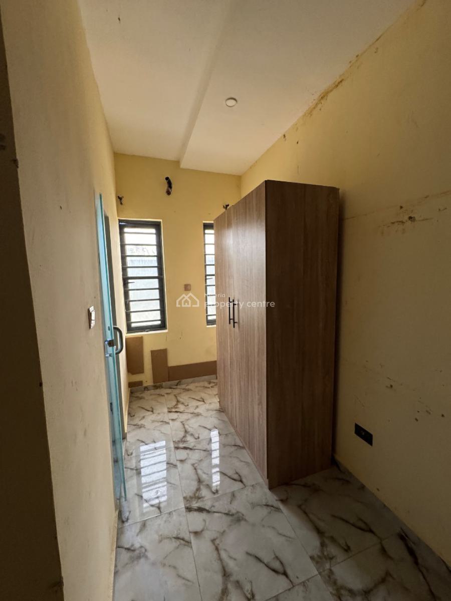 Sharp 2 Bedroom Flat, Lekki Scheme 2, Ajah, Lagos, Flat / Apartment for Rent