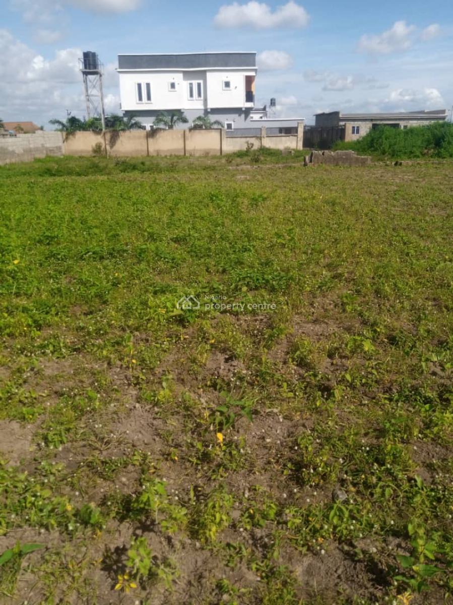 5 Bedroom Fully Detached Duplex with Bq, After Gilmore Yard By The Left Behind Royal Palm Estate, Guzape District, Abuja, Residential Land for Sale