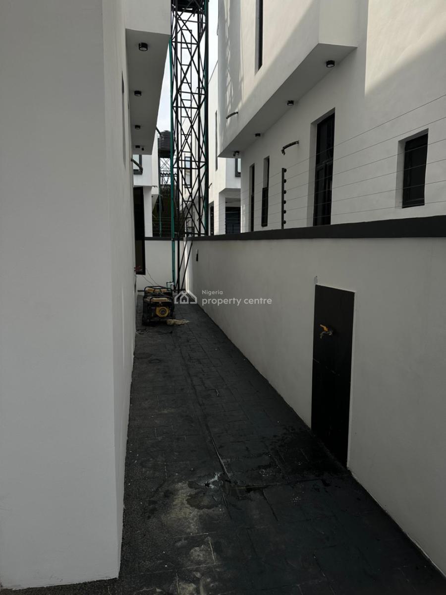 Newly Built  Beautiful Luxury 4-bedroom Semi-detached Duplexes + Bq, Ikate, Lekki, Lagos, Semi-detached Duplex for Rent