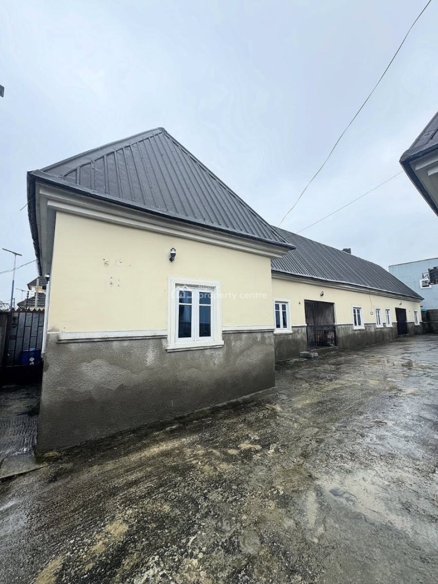 4 Units of 1 Bedroom Flats 1 Unit of Self Contain, Shell Cooperative, Off Eliozu - Eneka Road, Port Harcourt, Eliozu, Port Harcourt, Rivers, Block of Flats for Sale
