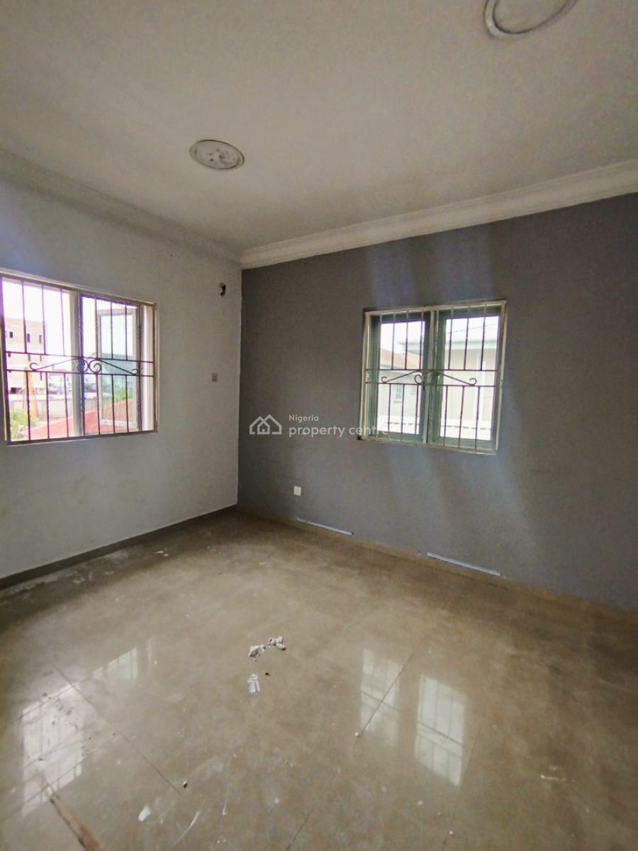 2-bedroom 1st Floor Commercial Apartment, Lekki Phase 1, Lekki, Lagos, Commercial Property for Rent