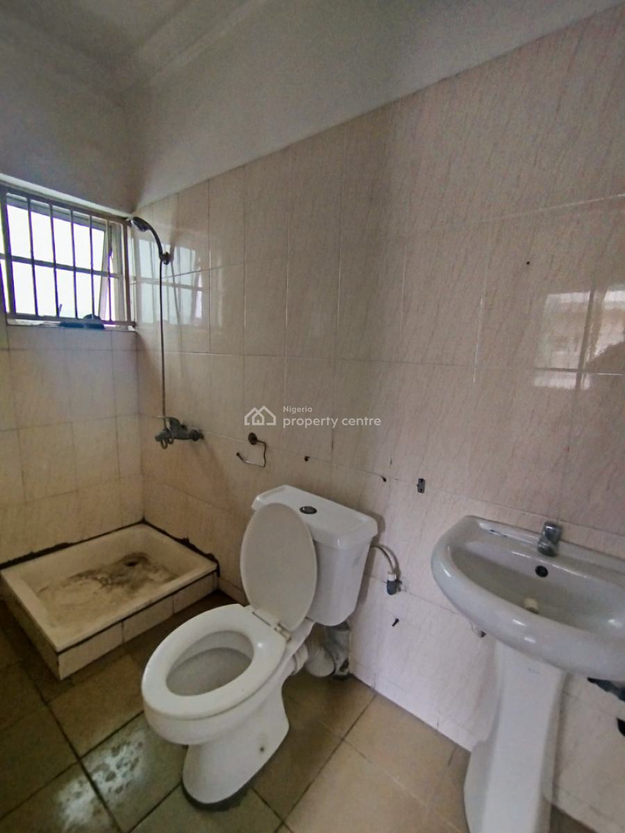 2-bedroom 1st Floor Commercial Apartment, Lekki Phase 1, Lekki, Lagos, Commercial Property for Rent