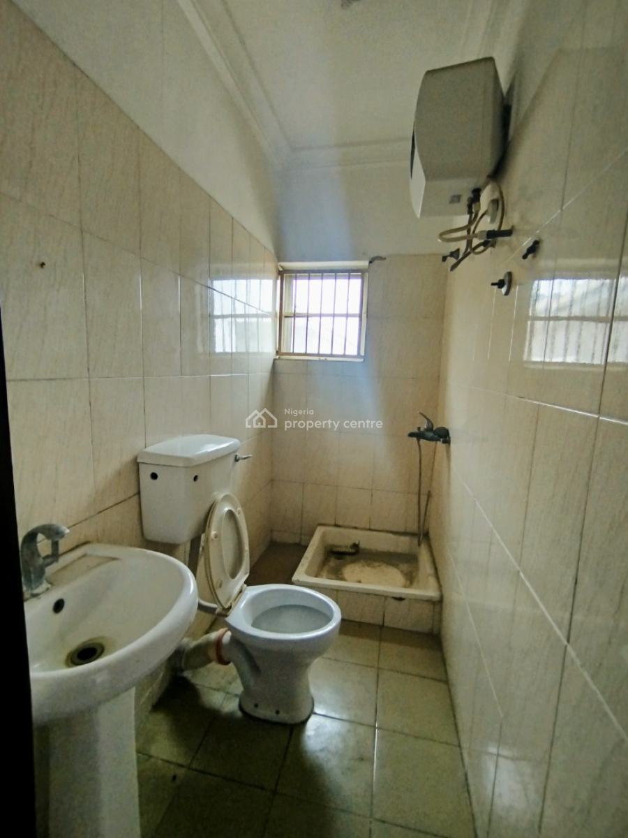 2-bedroom 1st Floor Commercial Apartment, Lekki Phase 1, Lekki, Lagos, Commercial Property for Rent