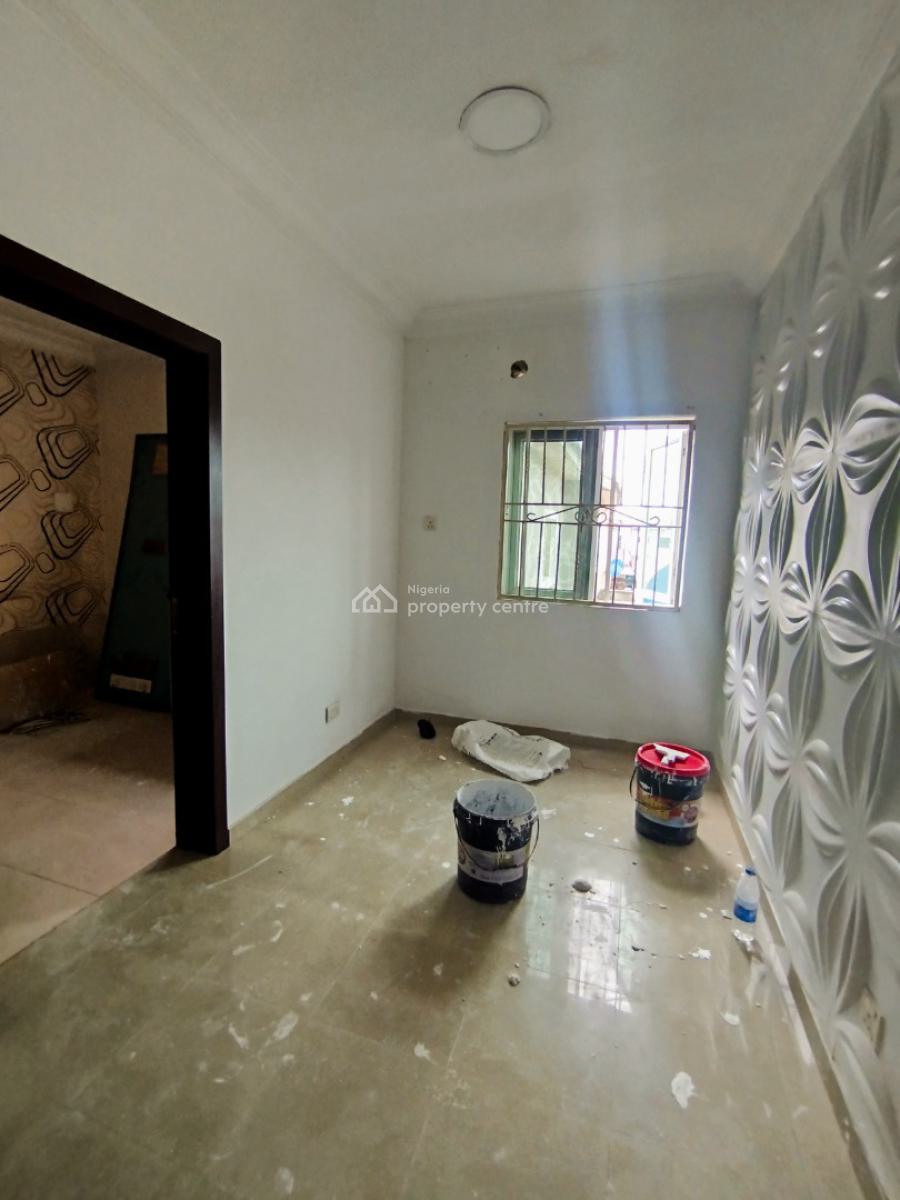 2-bedroom 1st Floor Commercial Apartment, Lekki Phase 1, Lekki, Lagos, Commercial Property for Rent