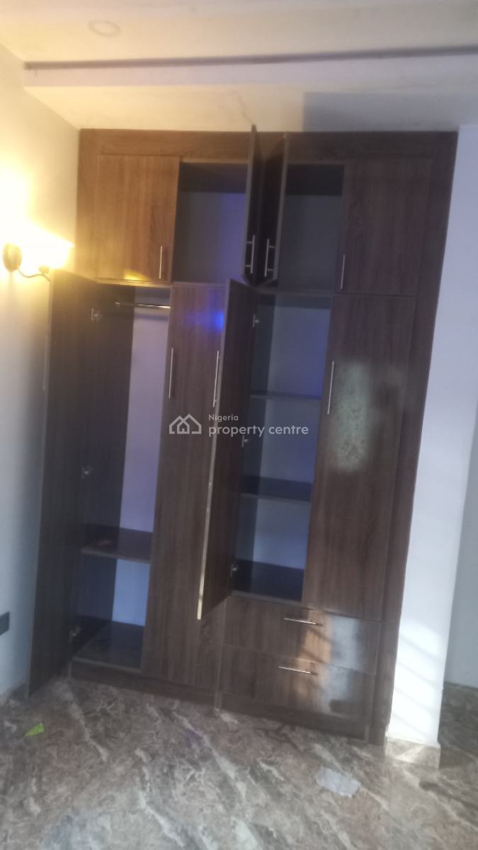 Tastefully Finished 2 Bedroom Flat in an Estate, Dawaki, Gwarinpa, Abuja, Flat / Apartment for Rent