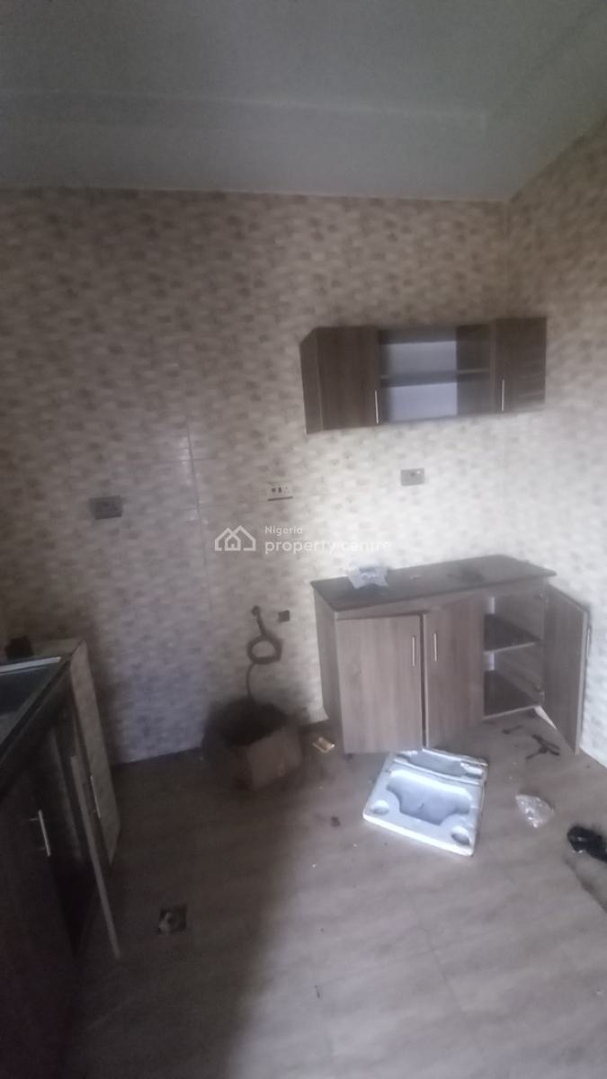 Tastefully Finished 2 Bedroom Flat in an Estate, Dawaki, Gwarinpa, Abuja, Flat / Apartment for Rent