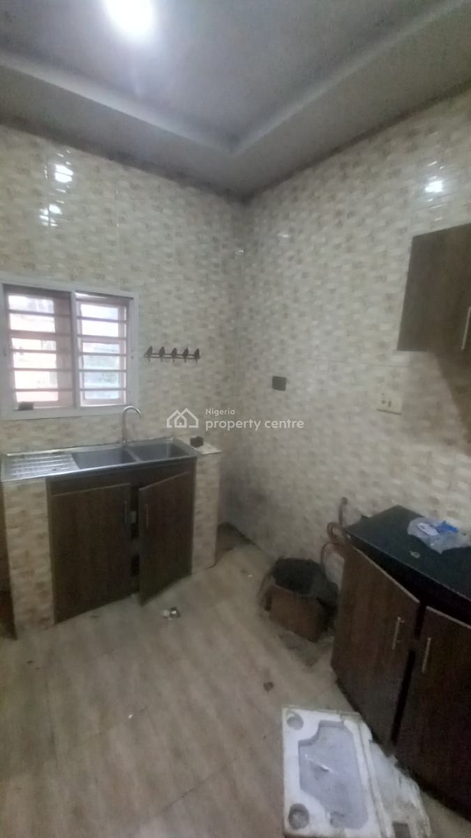 Tastefully Finished 2 Bedroom Flat in an Estate, Dawaki, Gwarinpa, Abuja, Flat / Apartment for Rent