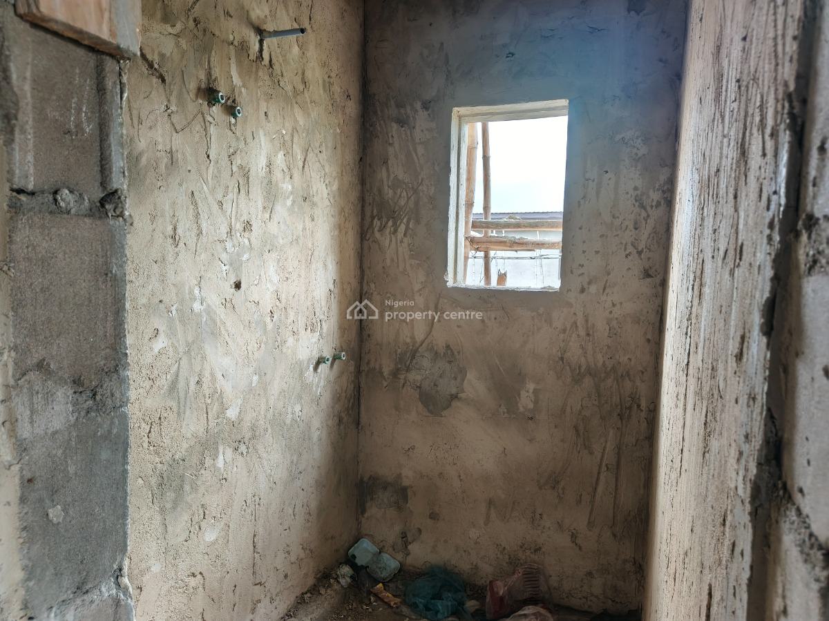 Distress Luxury 4-bedroom Terrace Duplex Suitable for Investment, Thomas Estate Extension, Ajah, Lagos, Terraced Duplex for Sale