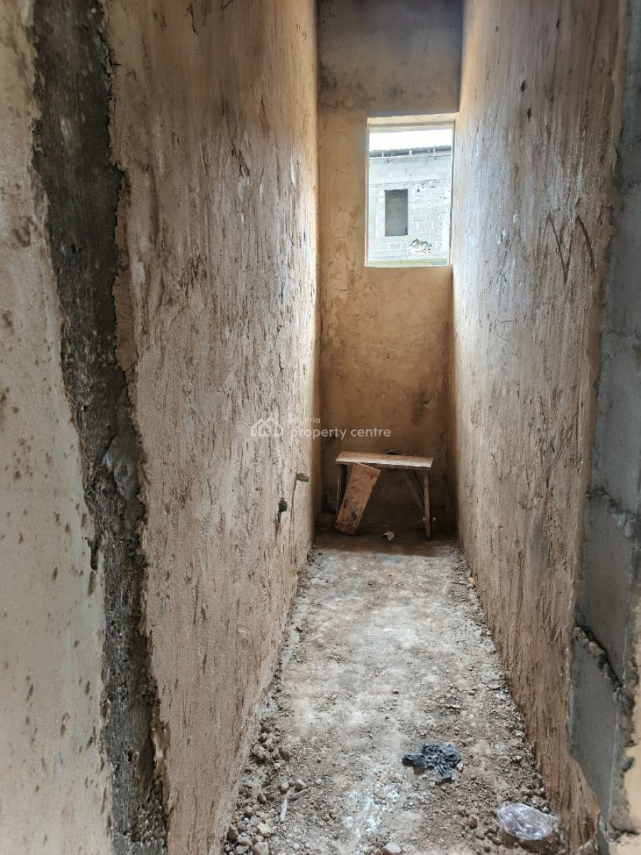 Distress Luxury 4-bedroom Terrace Duplex Suitable for Investment, Thomas Estate Extension, Ajah, Lagos, Terraced Duplex for Sale