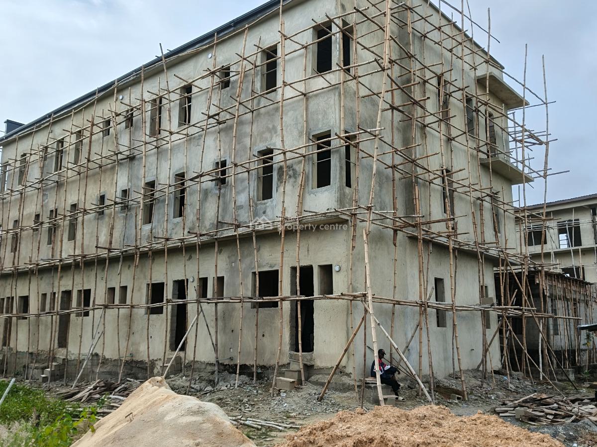 Distress Luxury 4-bedroom Terrace Duplex Suitable for Investment, Thomas Estate Extension, Ajah, Lagos, Terraced Duplex for Sale