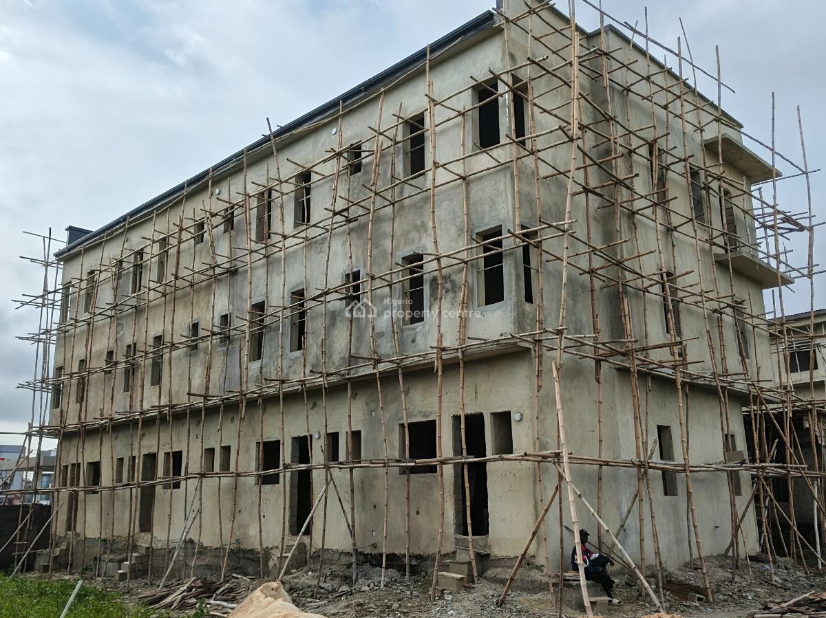Distress Luxury 4-bedroom Terrace Duplex Suitable for Investment, Thomas Estate Extension, Ajah, Lagos, Terraced Duplex for Sale