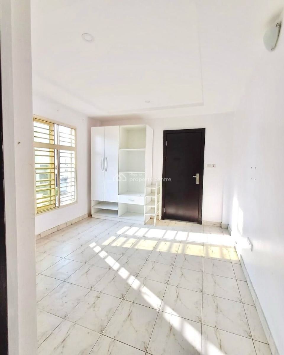 4-bedroom Maisonette with Bq, Lekki Phase 1, Lekki, Lagos, Terraced Duplex for Rent