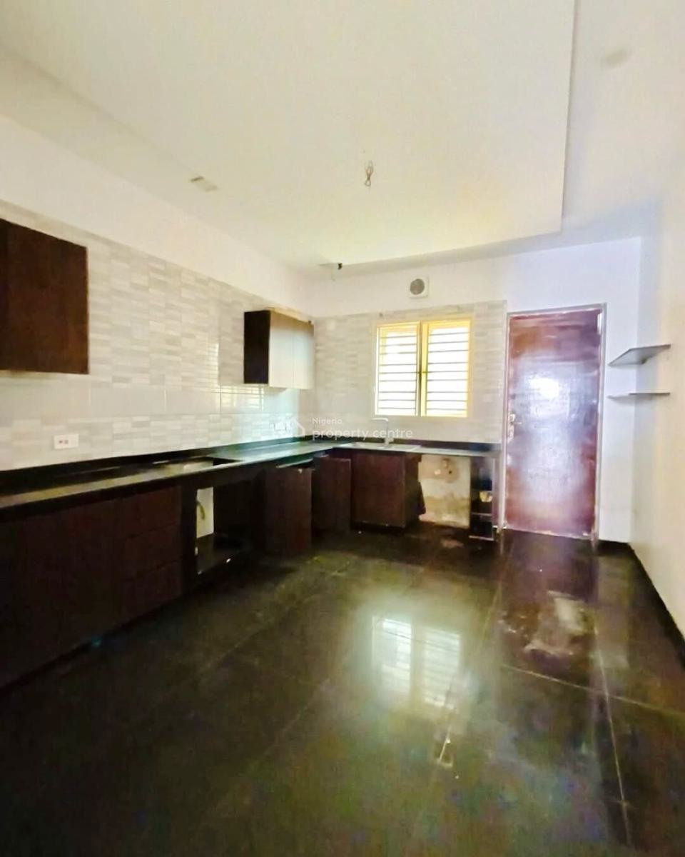 4-bedroom Maisonette with Bq, Lekki Phase 1, Lekki, Lagos, Terraced Duplex for Rent