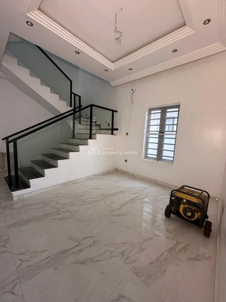 5-bedroom Self-compound Semi-detached Duplex with Bq, 2nd Toll Gate, Lekki, Lagos, Semi-detached Duplex for Sale