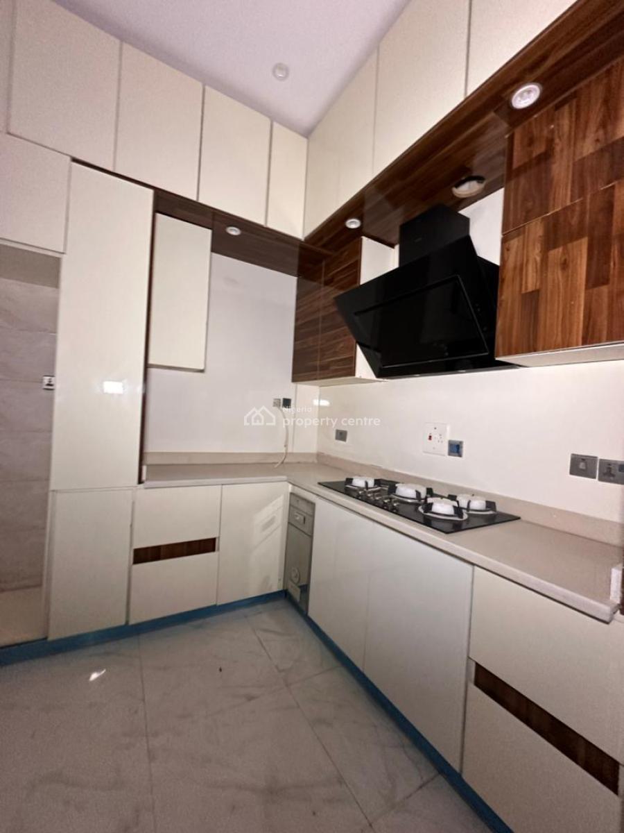 5-bedroom Self-compound Semi-detached Duplex with Bq, 2nd Toll Gate, Lekki, Lagos, Semi-detached Duplex for Sale
