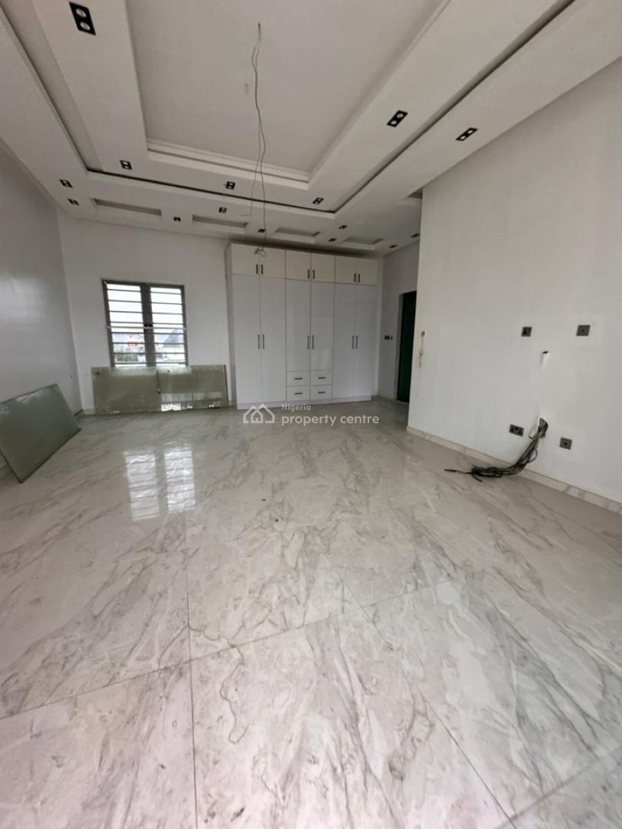 5-bedroom Self-compound Semi-detached Duplex with Bq, 2nd Toll Gate, Lekki, Lagos, Semi-detached Duplex for Sale