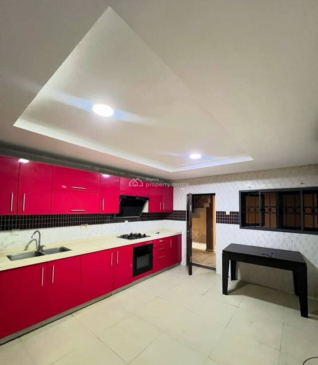 Spacious 3 Bedroom Apartment, Victoria Island (vi), Lagos, Flat / Apartment for Rent
