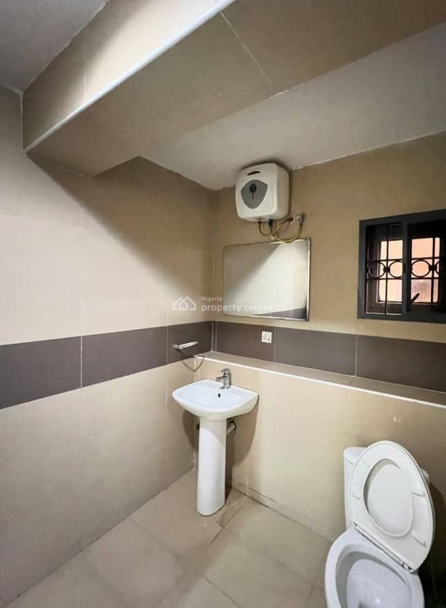 Spacious 3 Bedroom Apartment, Victoria Island (vi), Lagos, Flat / Apartment for Rent