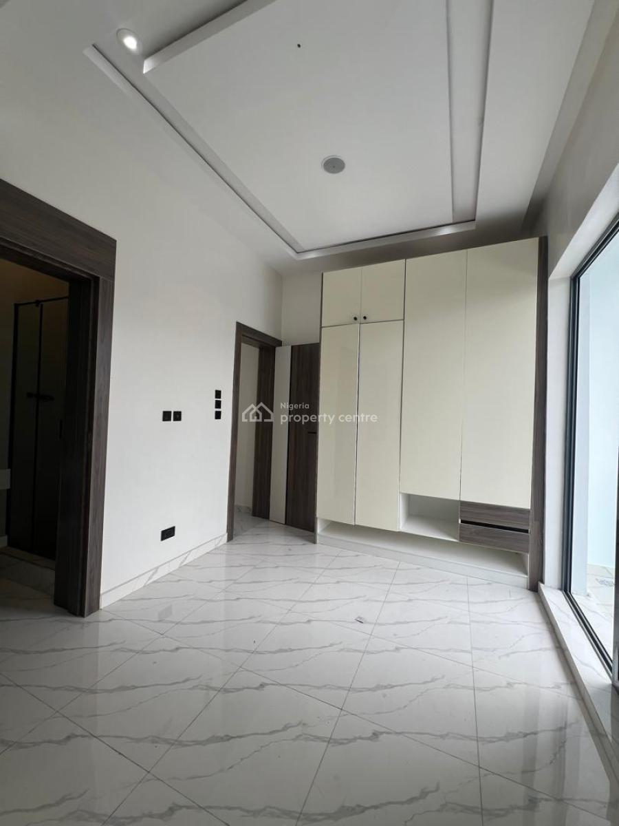 Brand New 3bedroom Apartment, Lekki Phase 1, Lekki, Lagos, Flat / Apartment for Rent
