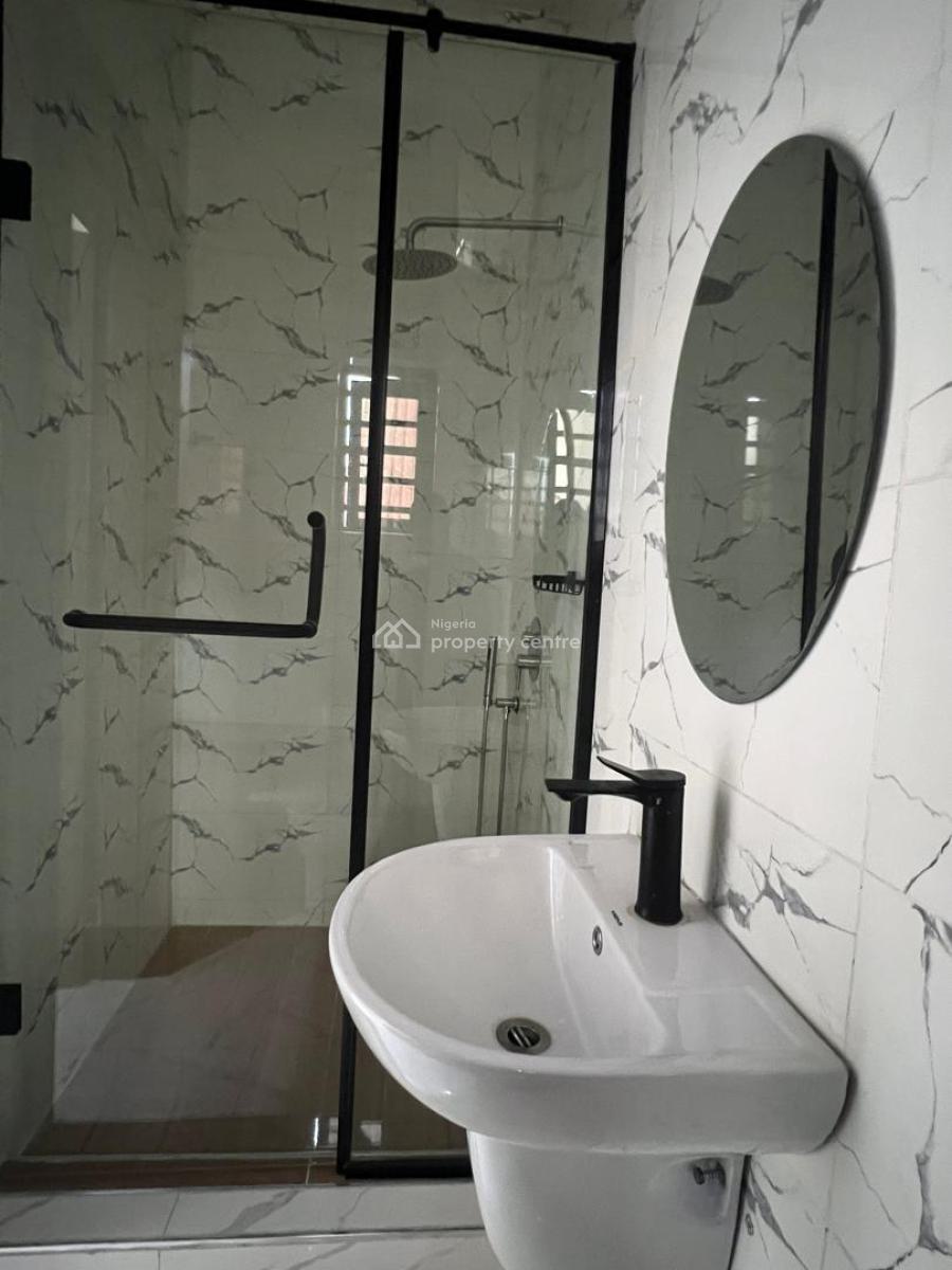 Brand New 3bedroom Apartment, Lekki Phase 1, Lekki, Lagos, Flat / Apartment for Rent