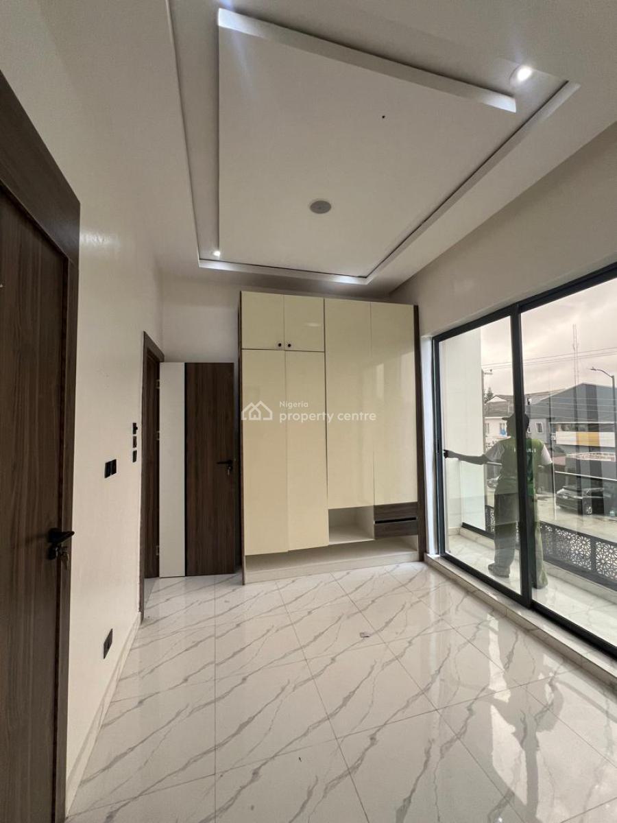 Brand New 3bedroom Apartment, Lekki Phase 1, Lekki, Lagos, Flat / Apartment for Rent