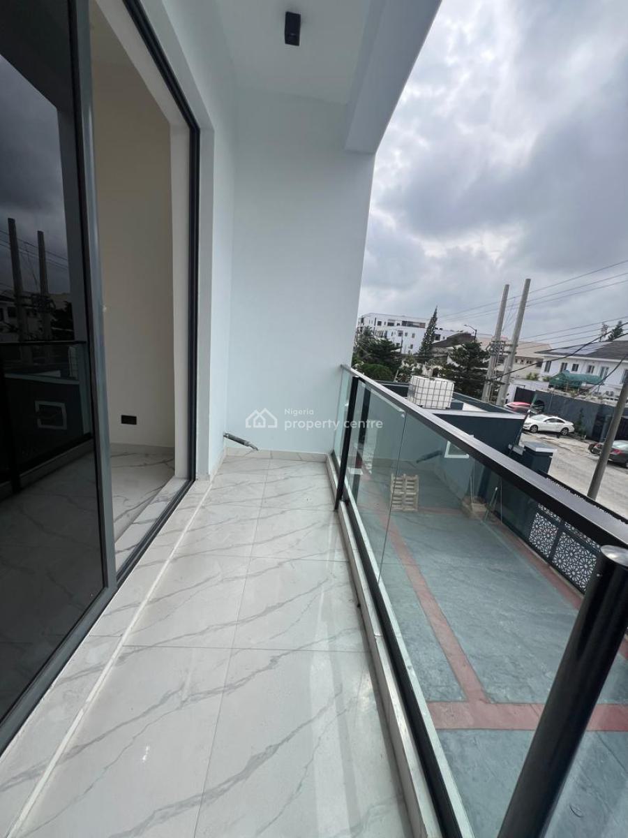 Brand New 3bedroom Apartment, Lekki Phase 1, Lekki, Lagos, Flat / Apartment for Rent