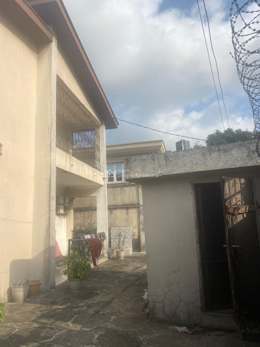 Nice 4 Bedroom Duplex on About 750sqm of Land and Has 2 Entrances, Rasaq Balogun Street, Surulere, Adeniran Ogunsanya, Surulere, Lagos, Commercial Property for Sale