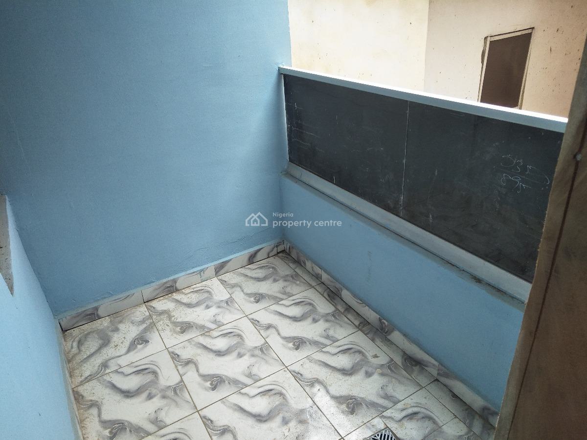 a Luxury Spacious Mini Flat, Off Modupe Street, Akoka, Yaba, Lagos, Mini Flat (room and Parlour) for Rent