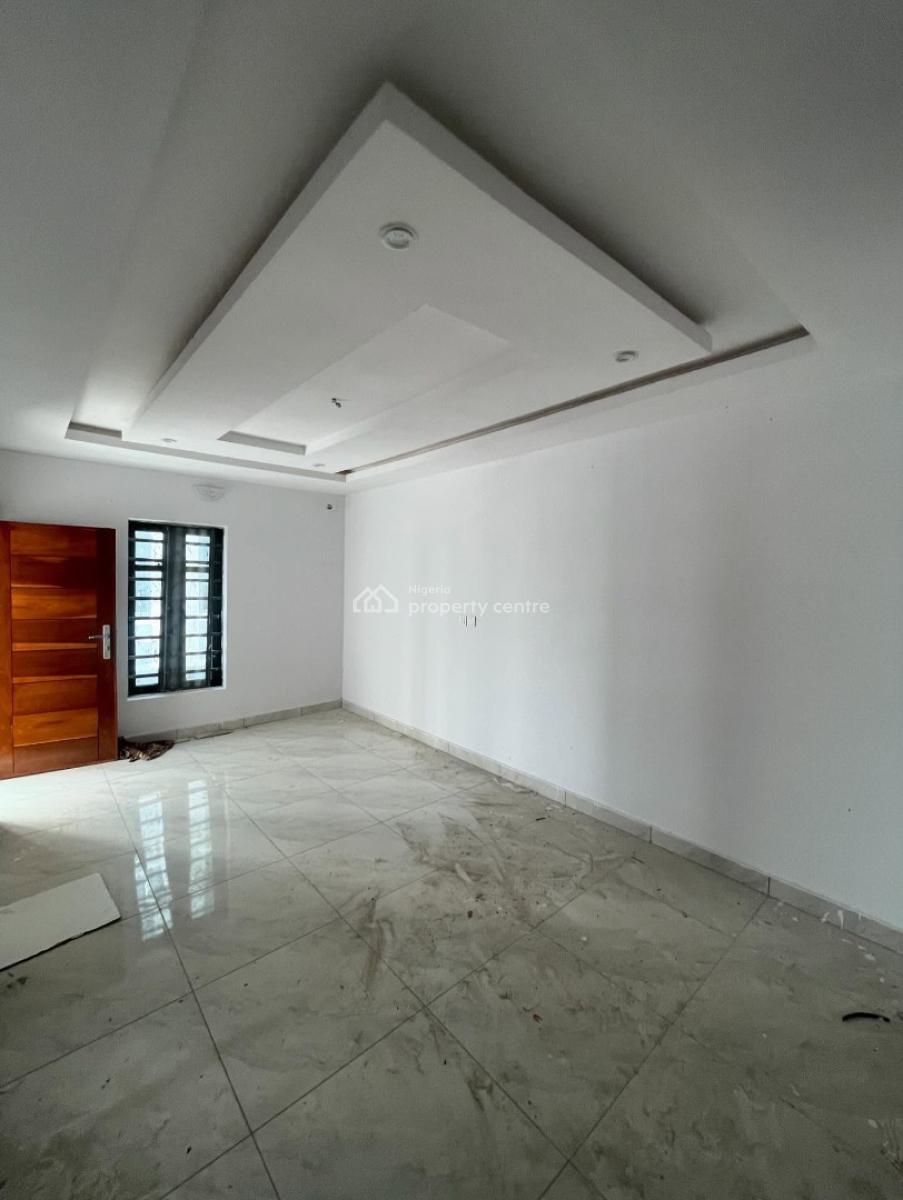 Exquisite 2 Bedroom Apartment, Ologolo, Ologolo, Lekki, Lagos, Flat / Apartment for Rent