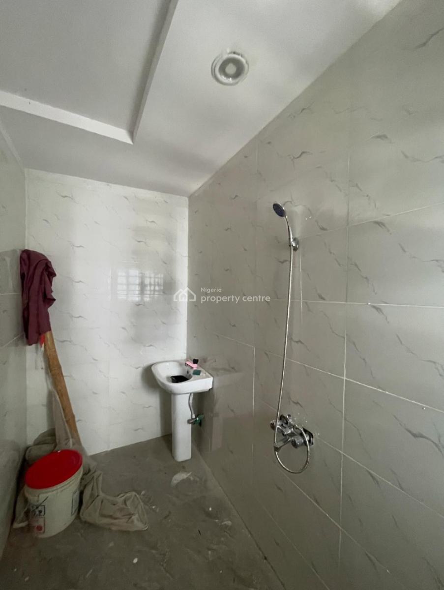 Exquisite 2 Bedroom Apartment, Ologolo, Ologolo, Lekki, Lagos, Flat / Apartment for Rent