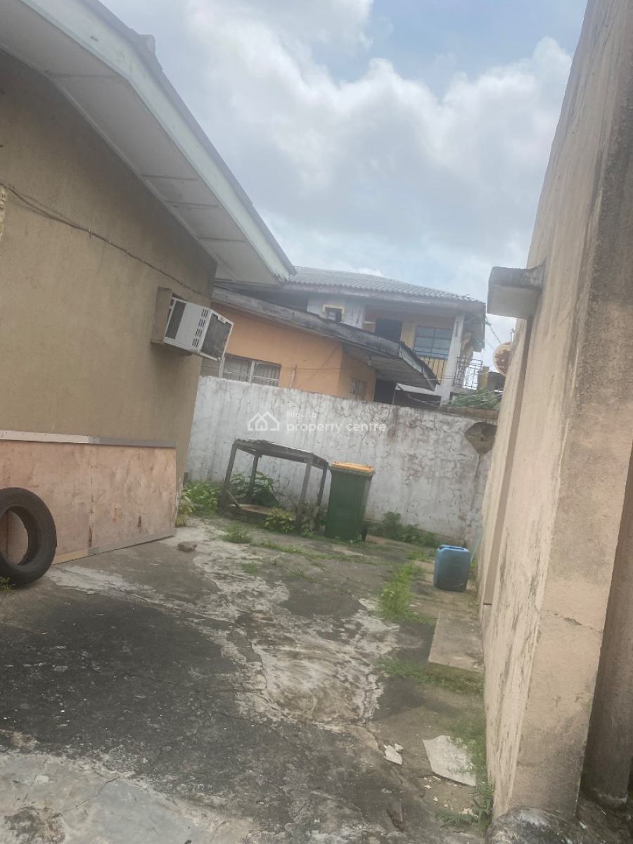 2 Nos of 2 Bedroom Flats, Tafa Balewa Street, Adeniran Ogunsanya, Surulere, Lagos, House for Sale